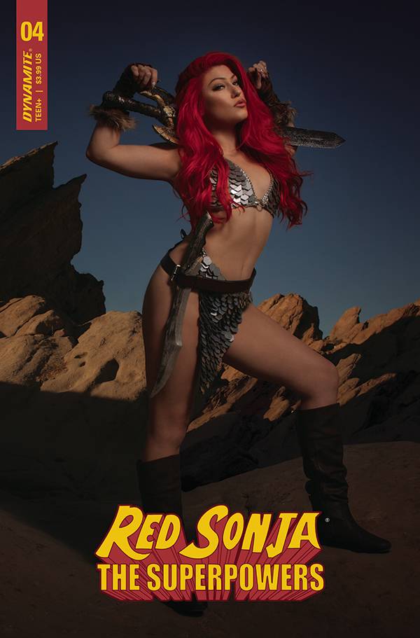 Red Sonja The Superpowers #4 Cvr H Hollon Cosplay (W) Dan Abnett (A) Jonathan Lau (Ca) Cosplay - xLs Comics